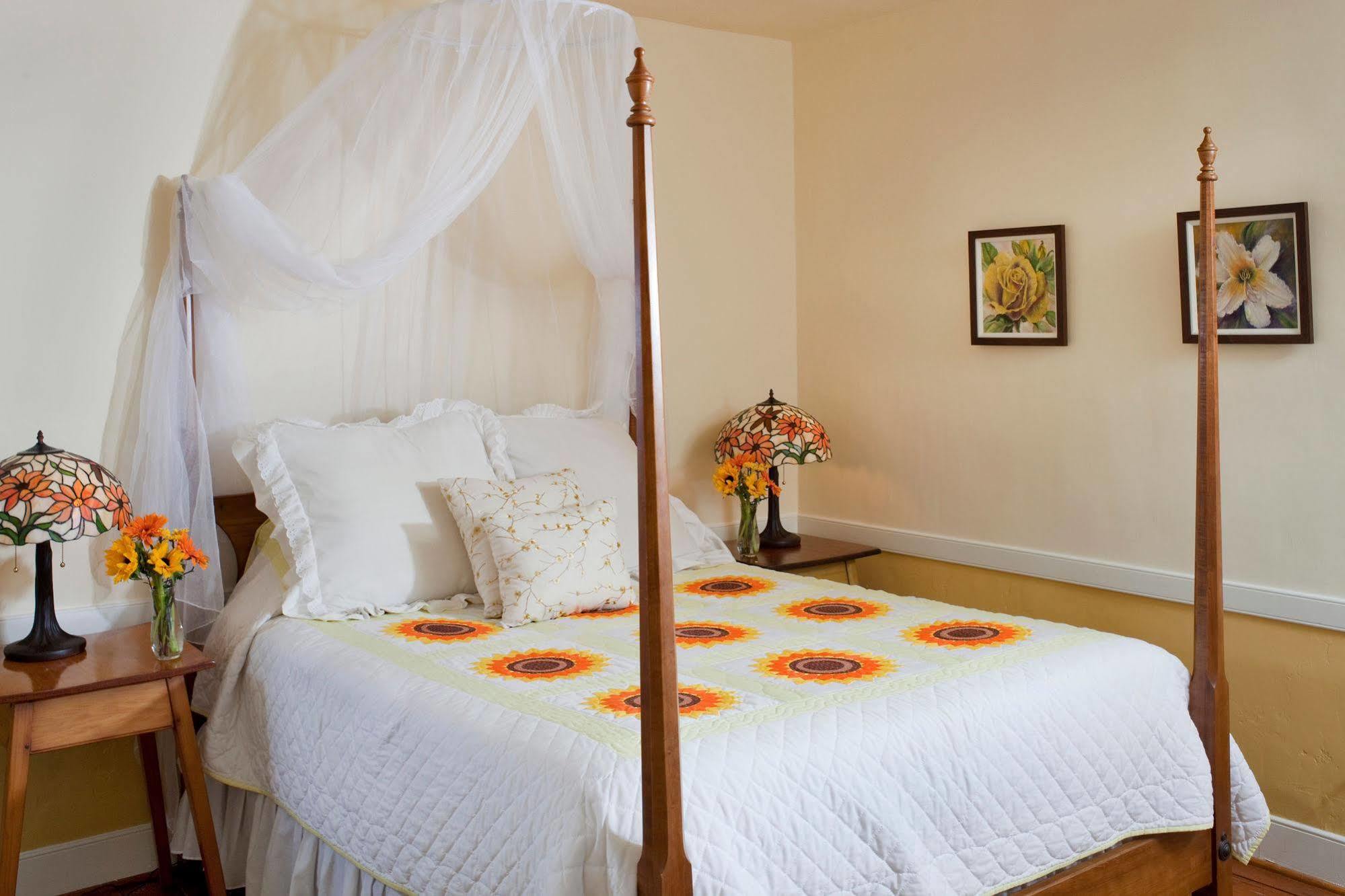 Historic Smithton Inn Ephrata Εξωτερικό φωτογραφία